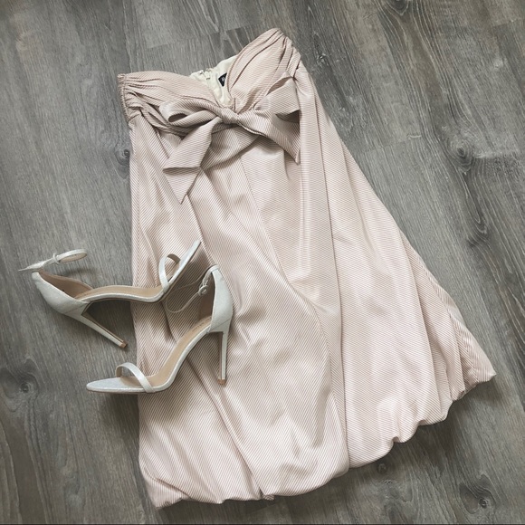 😍NWT strapless babydoll bubble silk dress size 6 - Picture 1 of 5